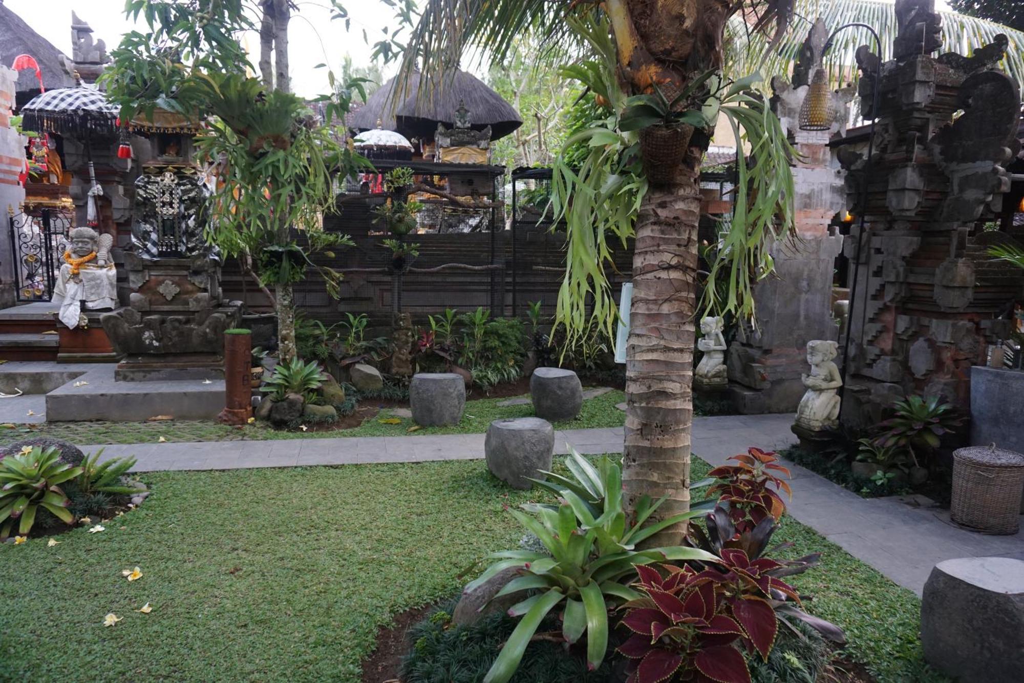 Liyer Spirit House Hotel Ubud Eksteriør billede