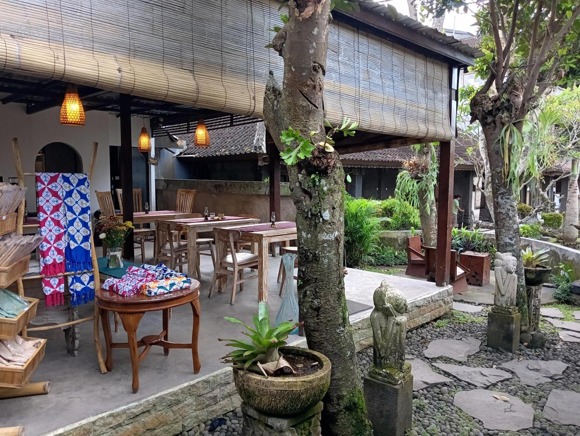 Liyer Spirit House Hotel Ubud Eksteriør billede
