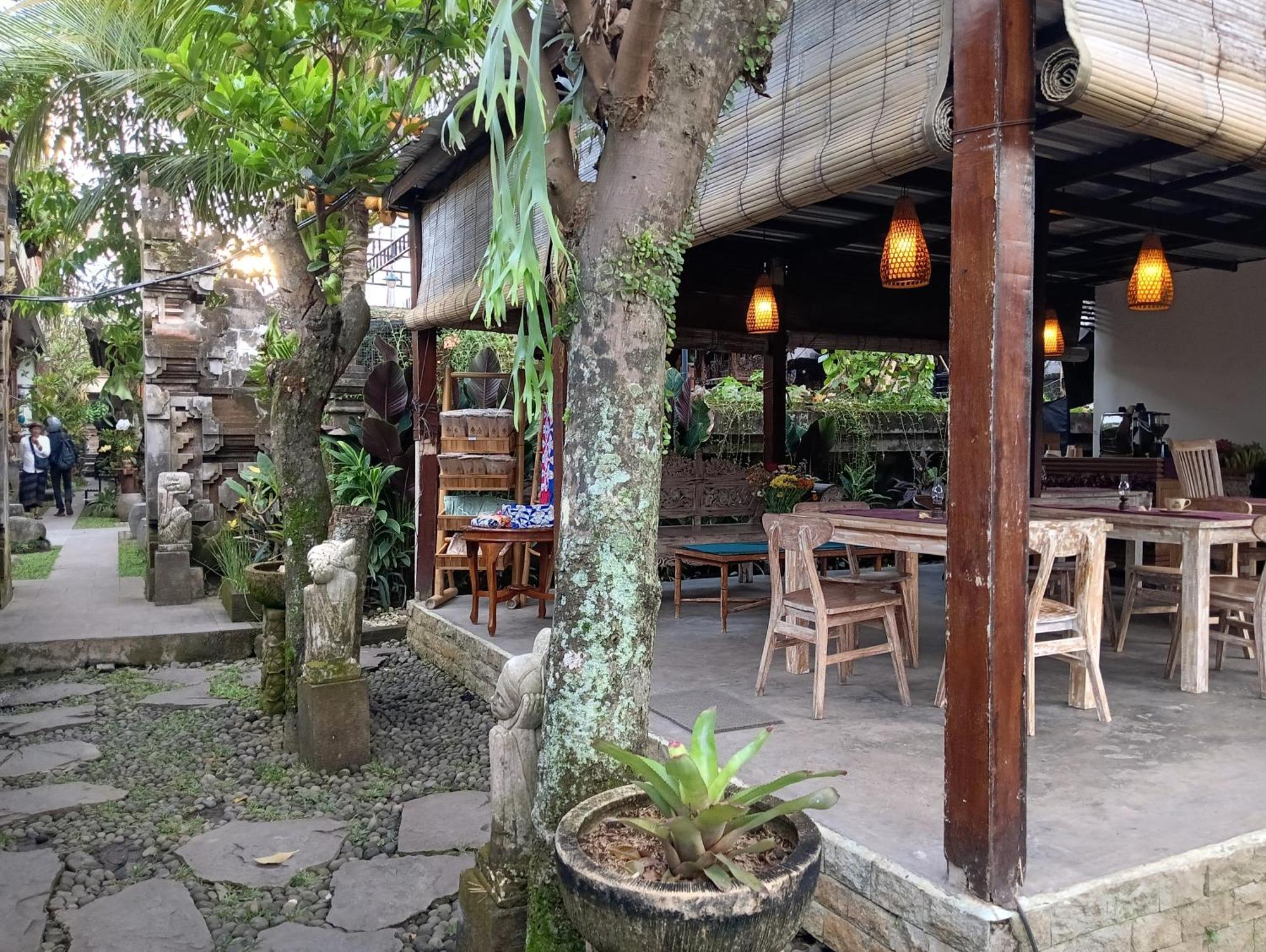 Liyer Spirit House Hotel Ubud Eksteriør billede