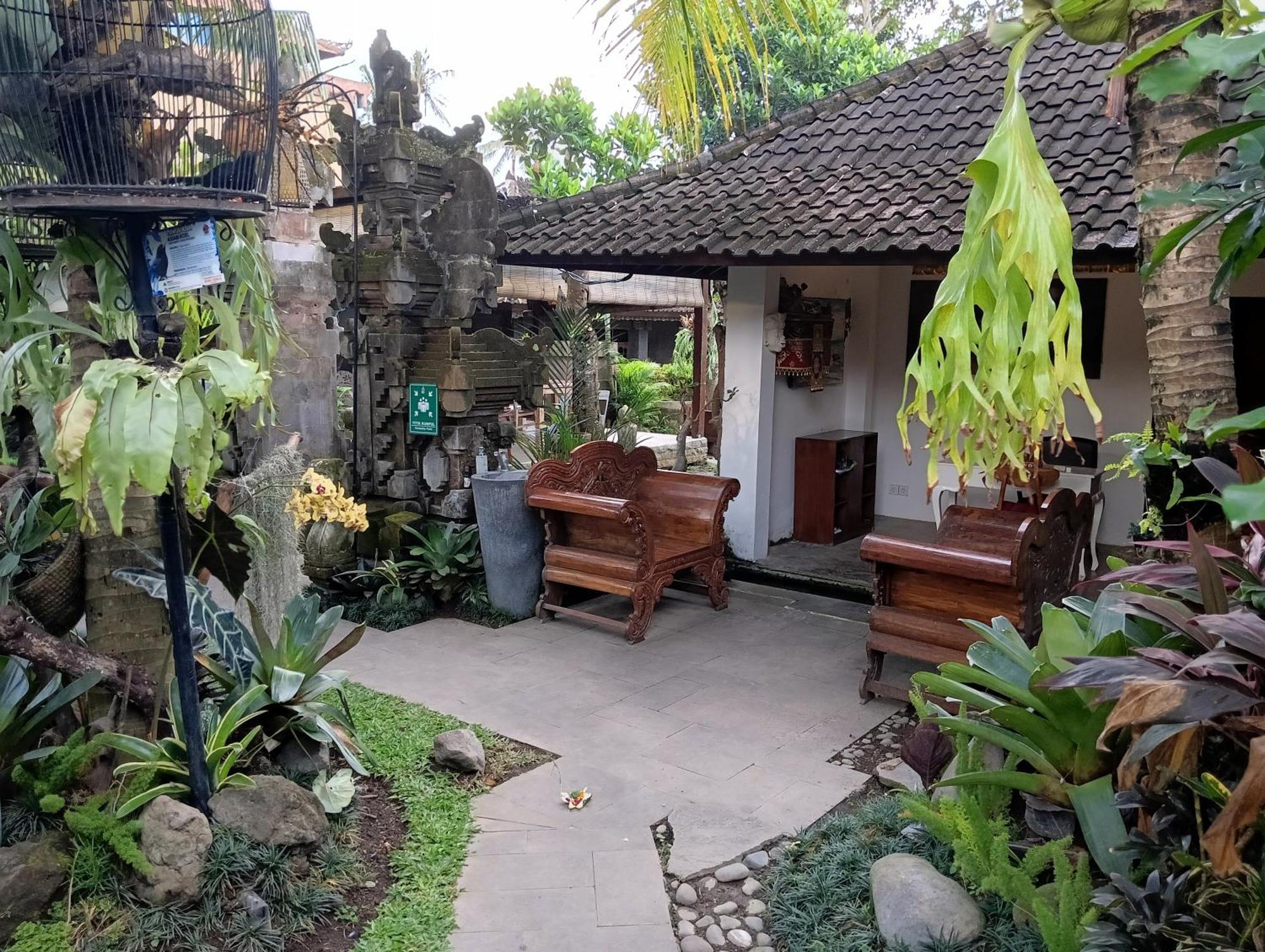 Liyer Spirit House Hotel Ubud Eksteriør billede