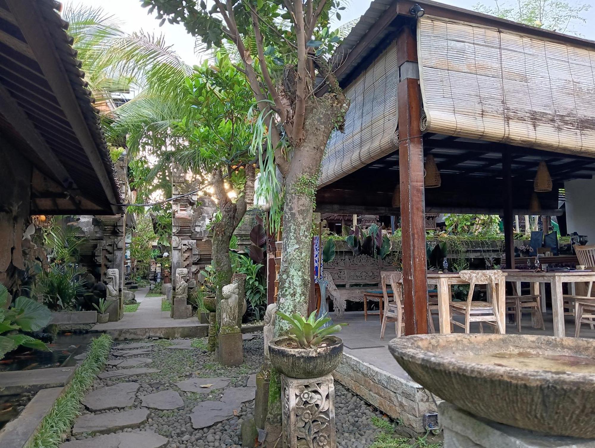Liyer Spirit House Hotel Ubud Eksteriør billede